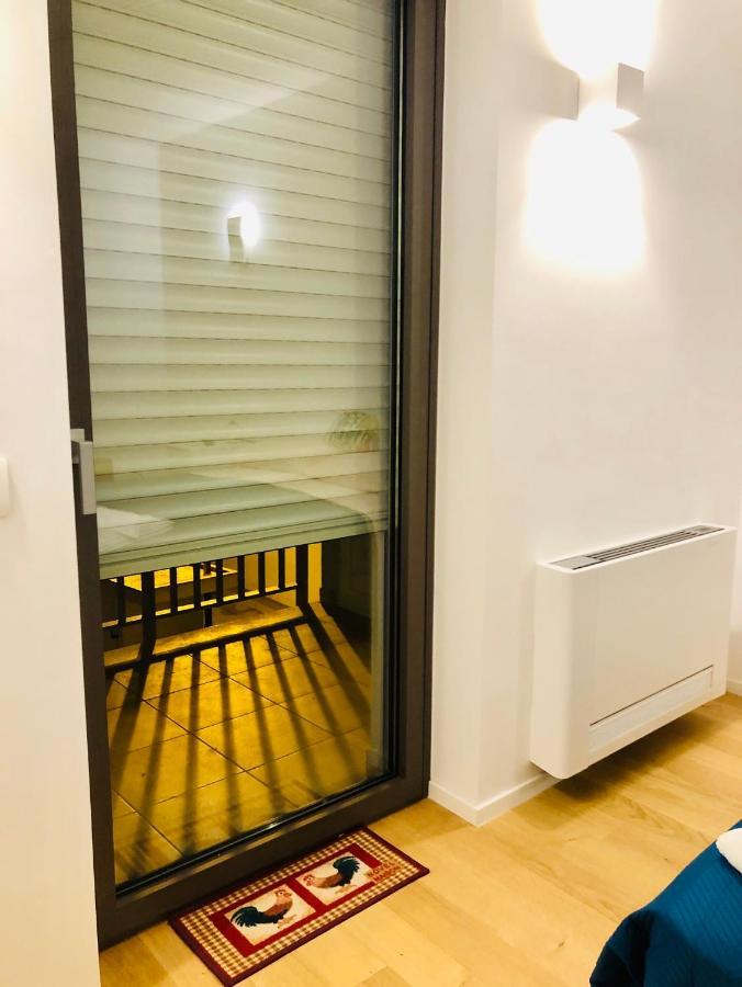Ella Apartment